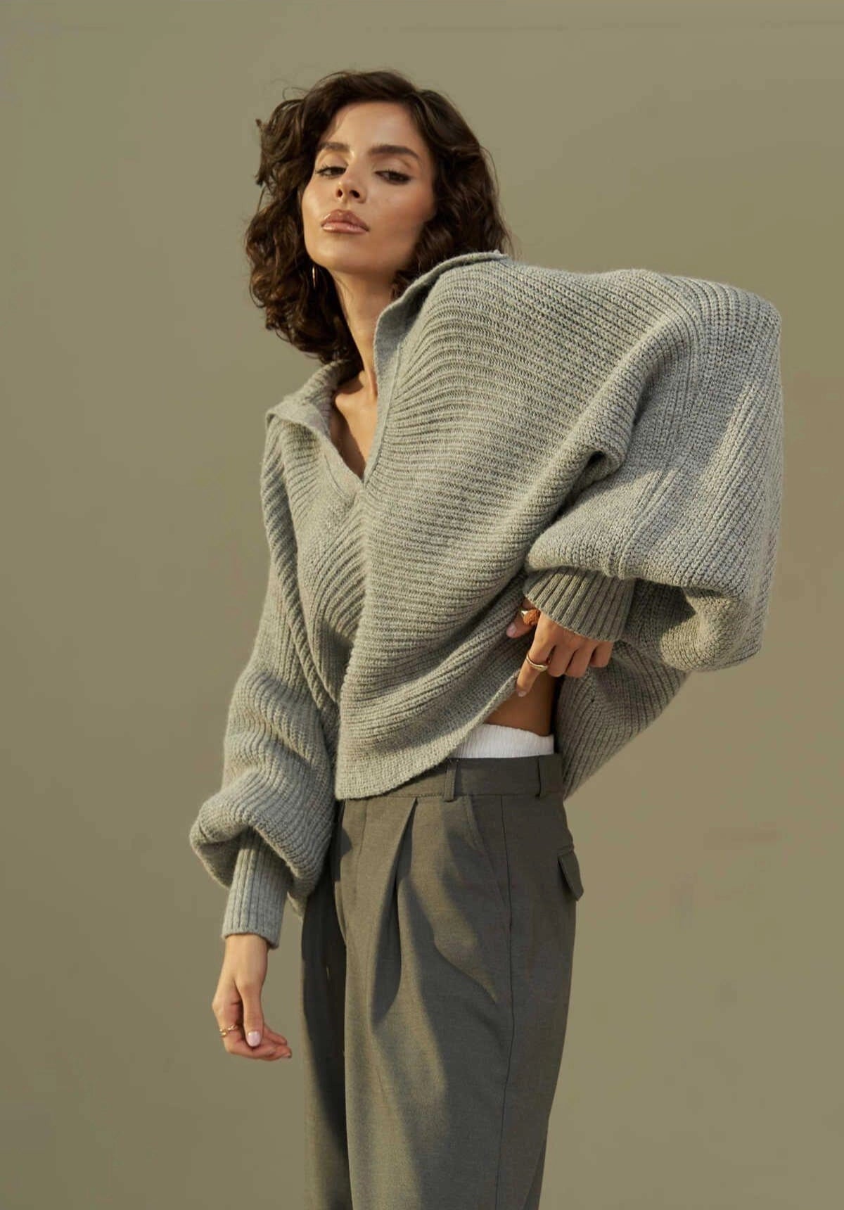 Naia – Il Maglione Morbido Scolpito