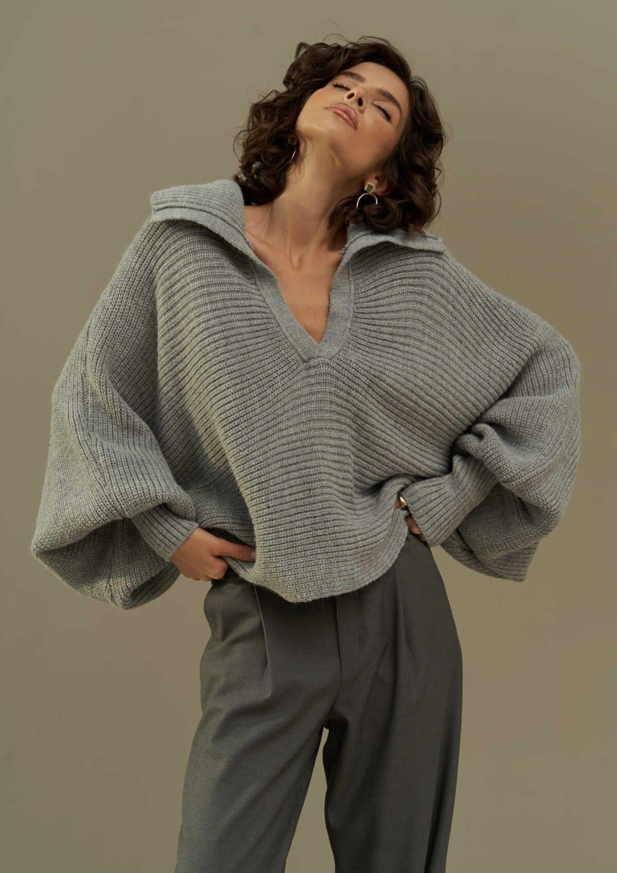 Naia – Il Maglione Morbido Scolpito